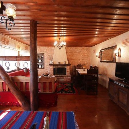 Гостевой дом Dora'S House At Agios Germanos Prespes Экстерьер фото